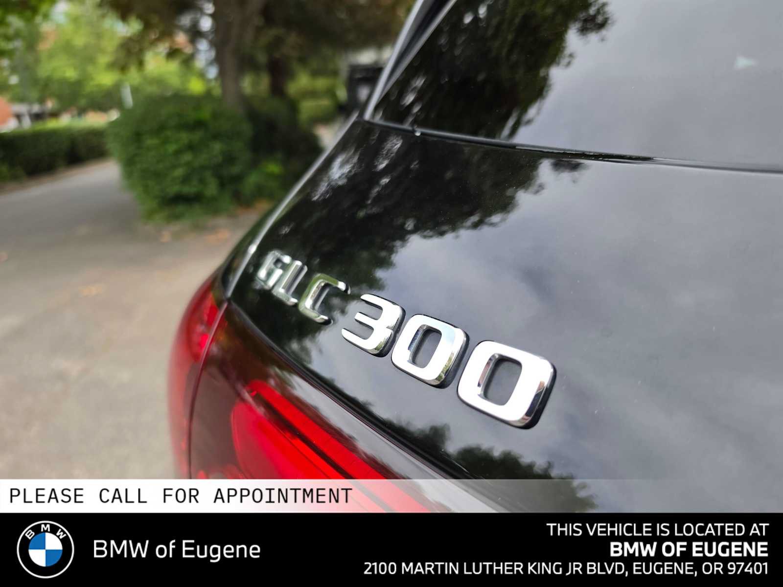 Used 2024 Mercedes-Benz GLC 300 4MATIC image 16