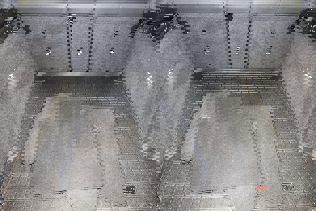 Used 2020 BMW X5 M50i w/ Premium Package image 18