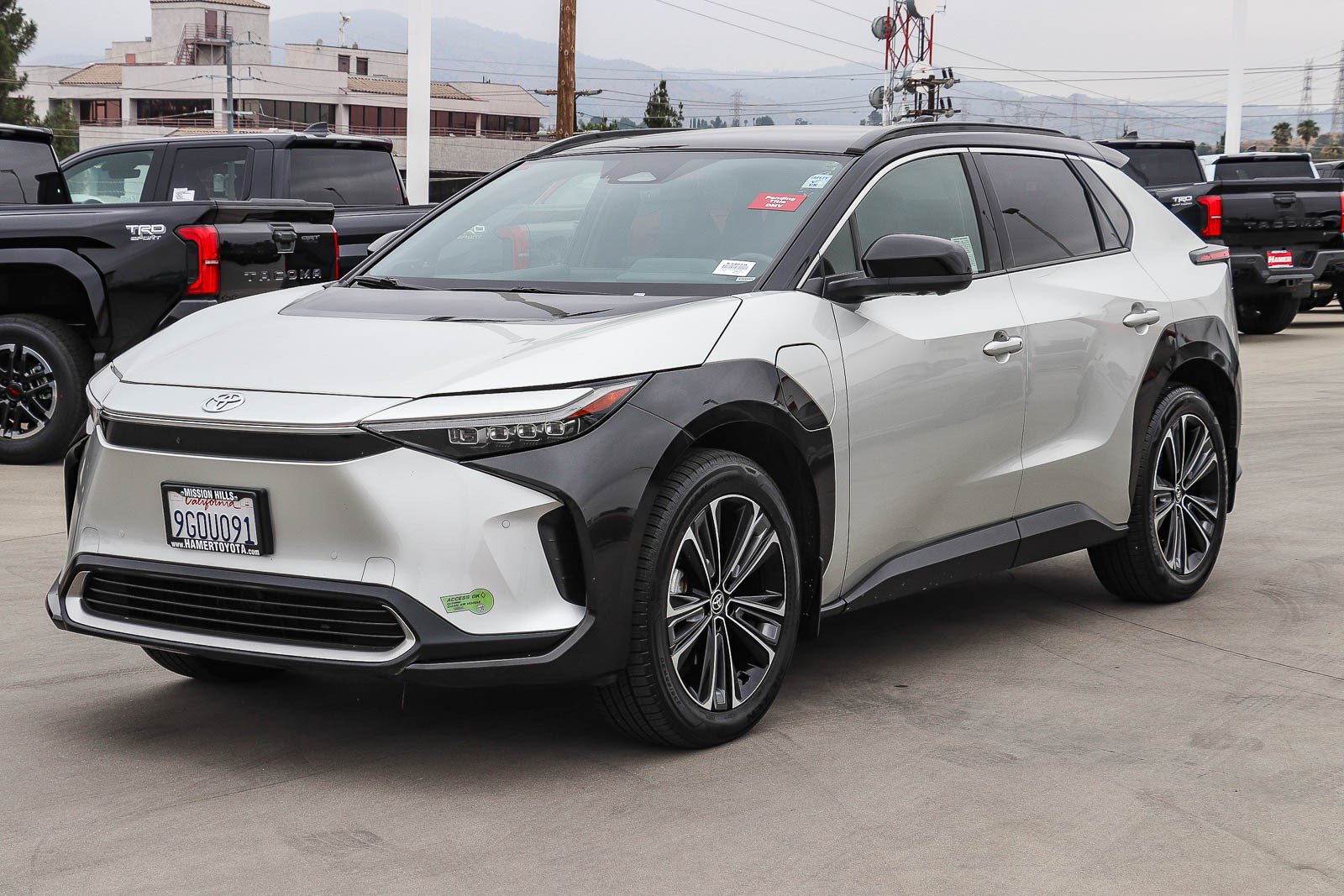 Certified 2023 Toyota bZ4X AWD w/ Weather Package image 3