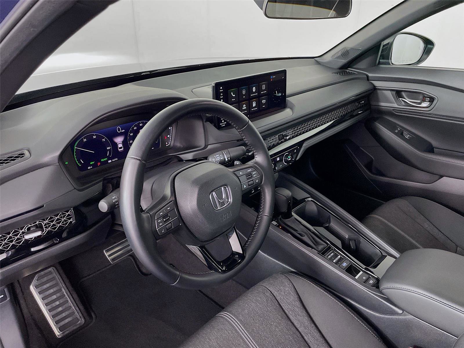 Used 2025 Honda Accord Sport image 13