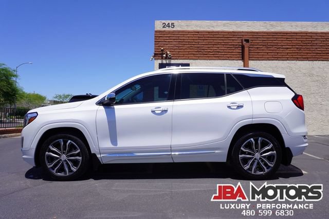 Used 2020 GMC Terrain Denali w/ Denali Premium Package FWD image 11