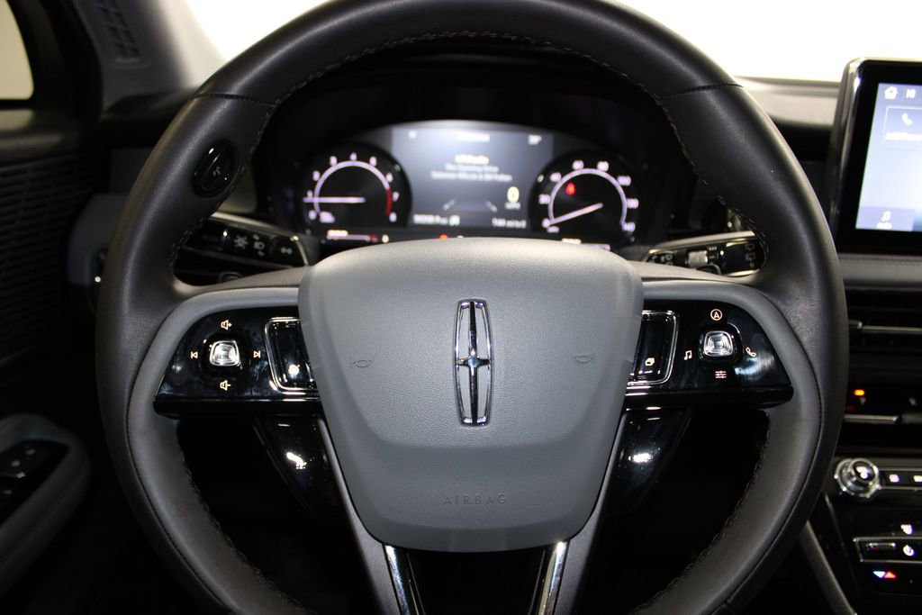 Used 2022 Lincoln Corsair FWD image 35