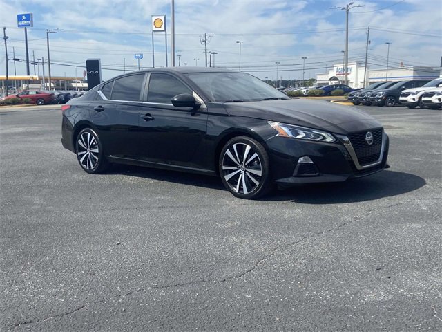 Used 2022 Nissan Altima 2.5 SR image 2