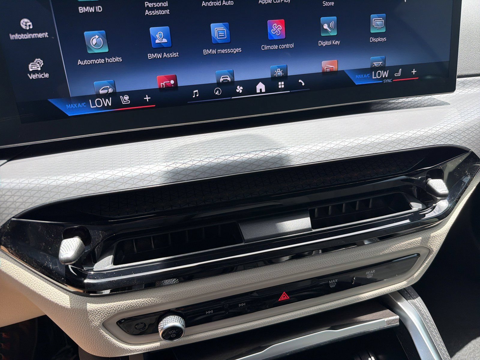 New 2027 BMW 440i xDrive Convertible AWD/4WD image 28