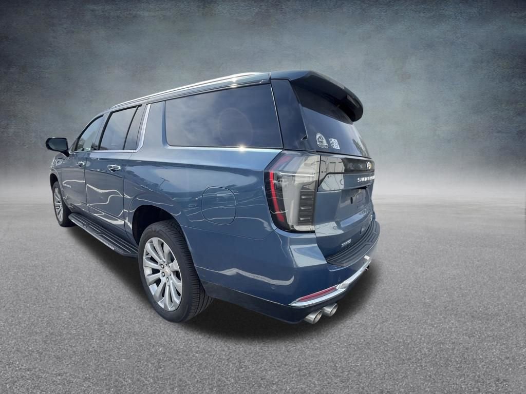 Used 2025 Chevrolet Suburban Premier image 8