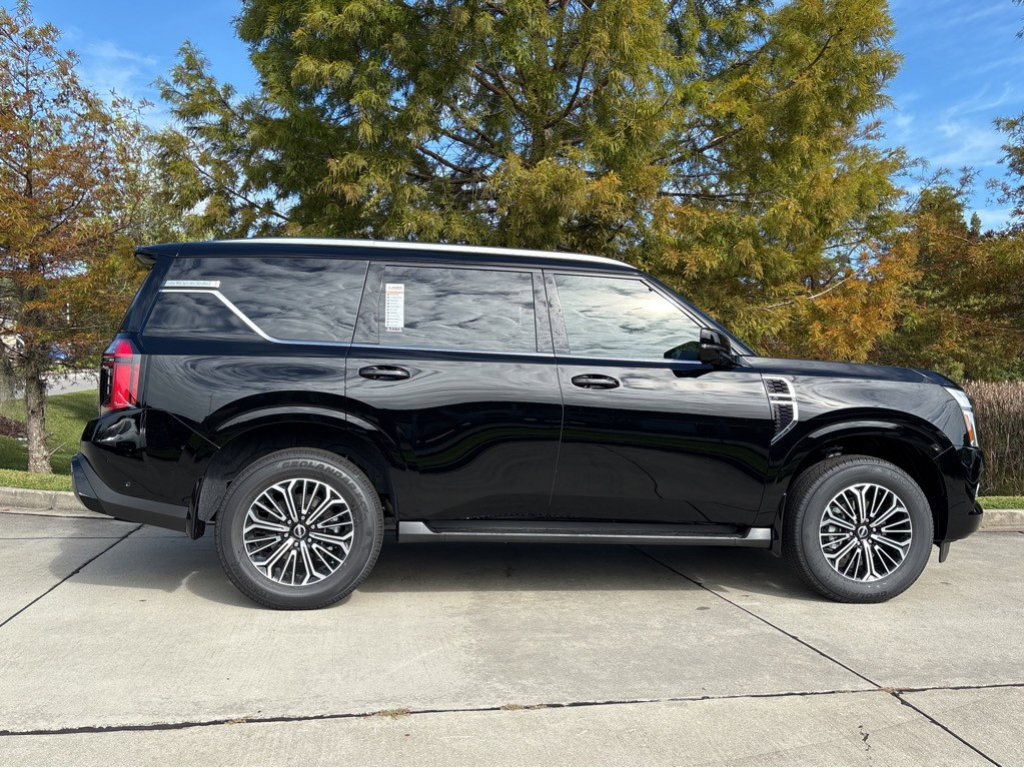 New 2026 Nissan Armada SL w/ Captain's Chari Seat Package image 33