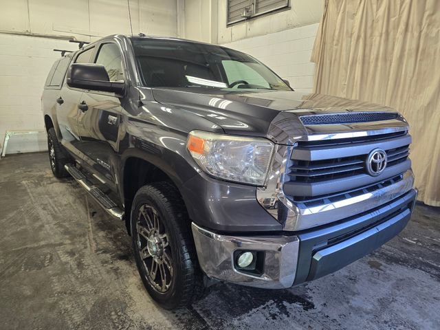 Used 2014 Toyota Tundra SR5 w/ SR5 Upgrade Package image 4