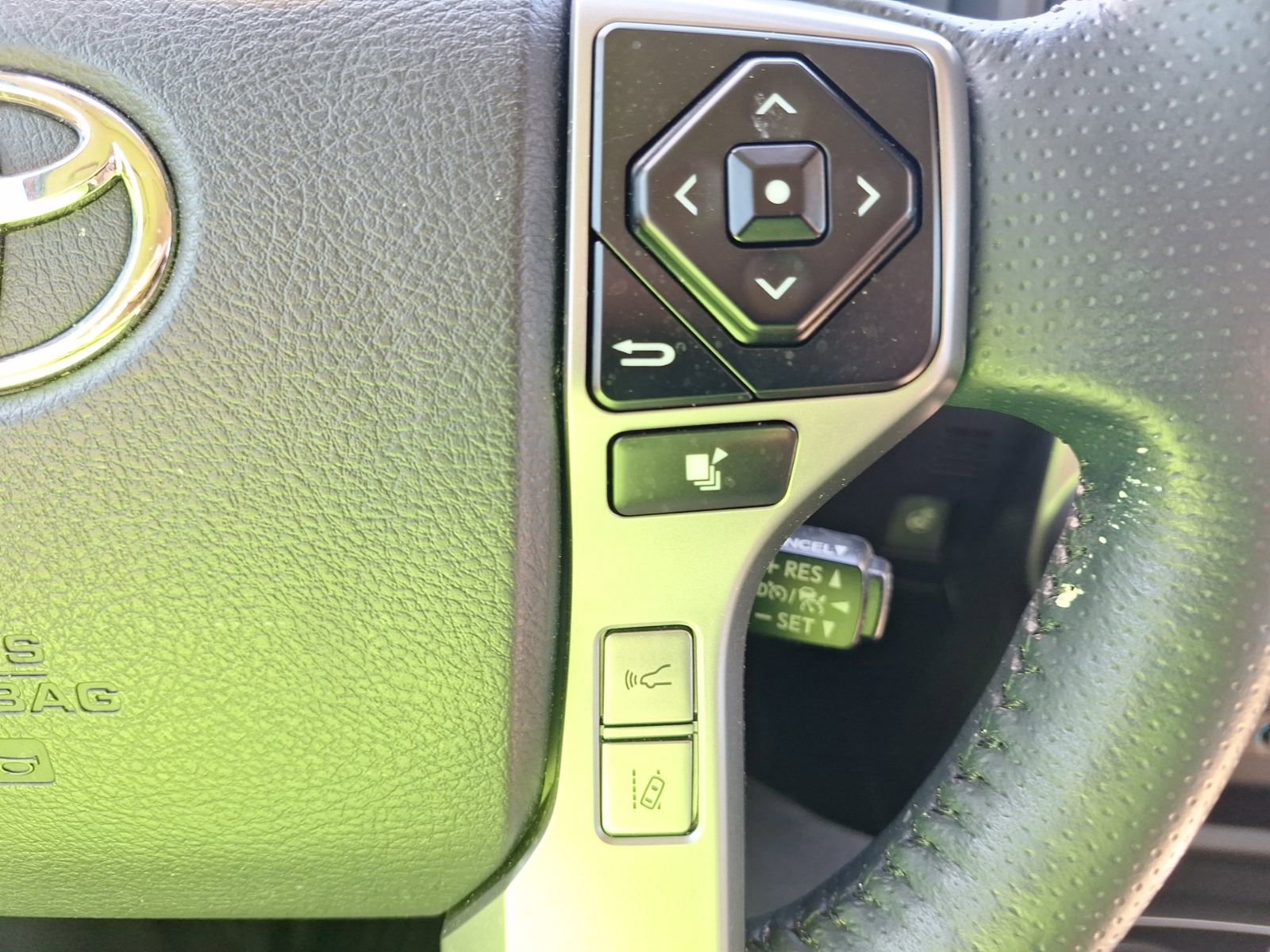 Used 2024 Toyota 4Runner Limited image 20