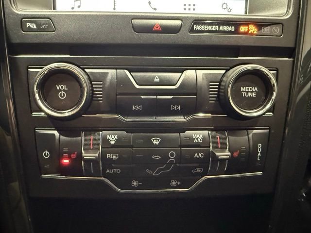 Used 2017 Ford Explorer XLT w/ Equipment Group 202A image 40