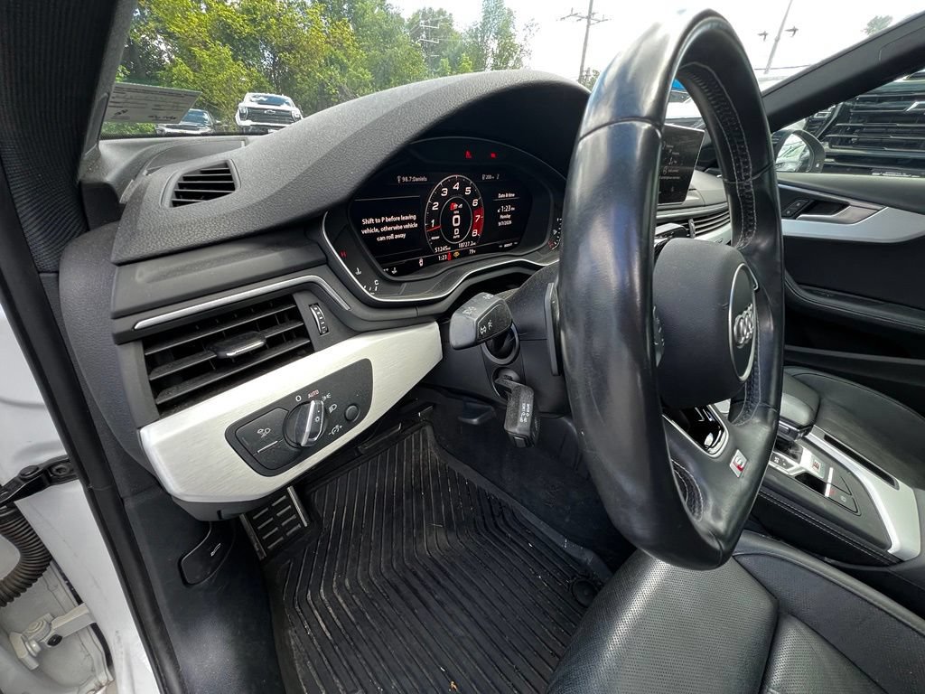 Used 2019 Audi S4 Premium Plus w/ Premium Plus Package AWD/4WD image 16