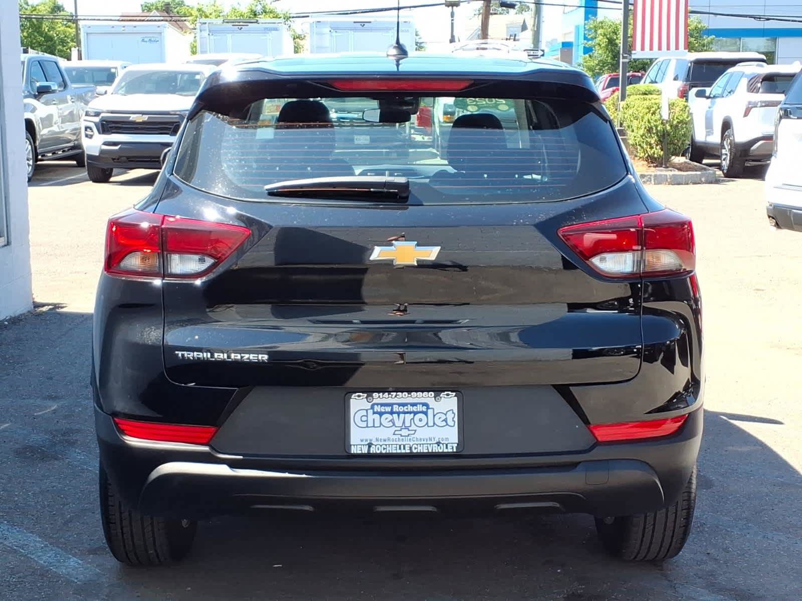 Certified 2023 Chevrolet TrailBlazer LS FWD image 5