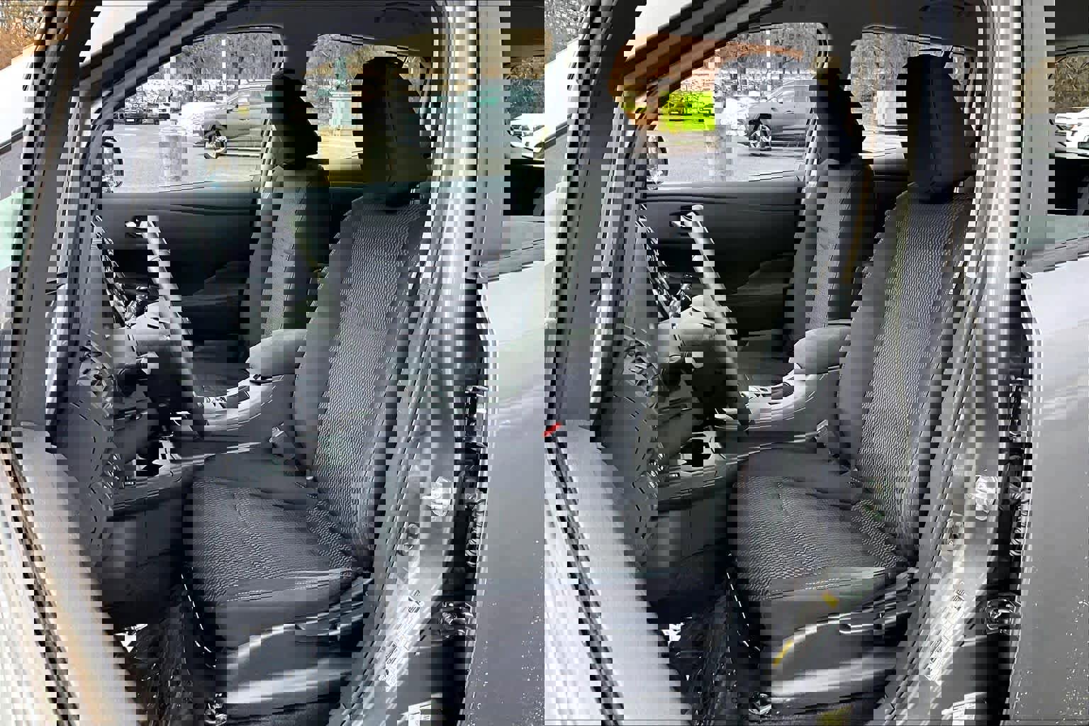 Used 2015 Nissan Leaf S w/ Charge Package image 7