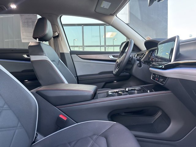 Used 2024 Volkswagen Atlas Peak Edition SEL image 12