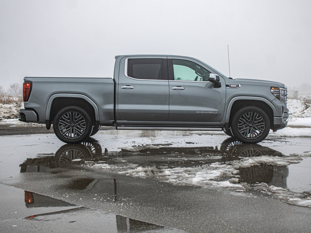 Used 2026 GMC Sierra 1500 Denali image 2
