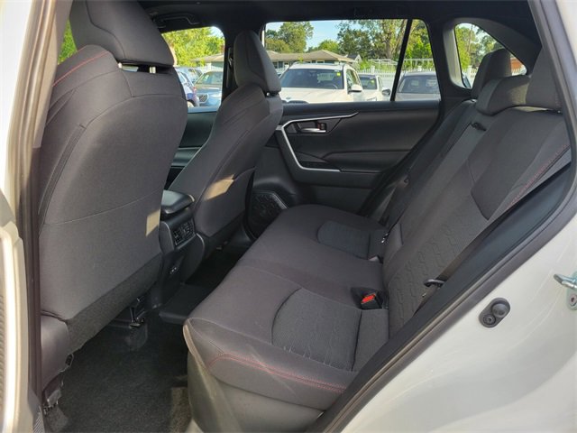 Used 2023 Toyota RAV4 SE image 20