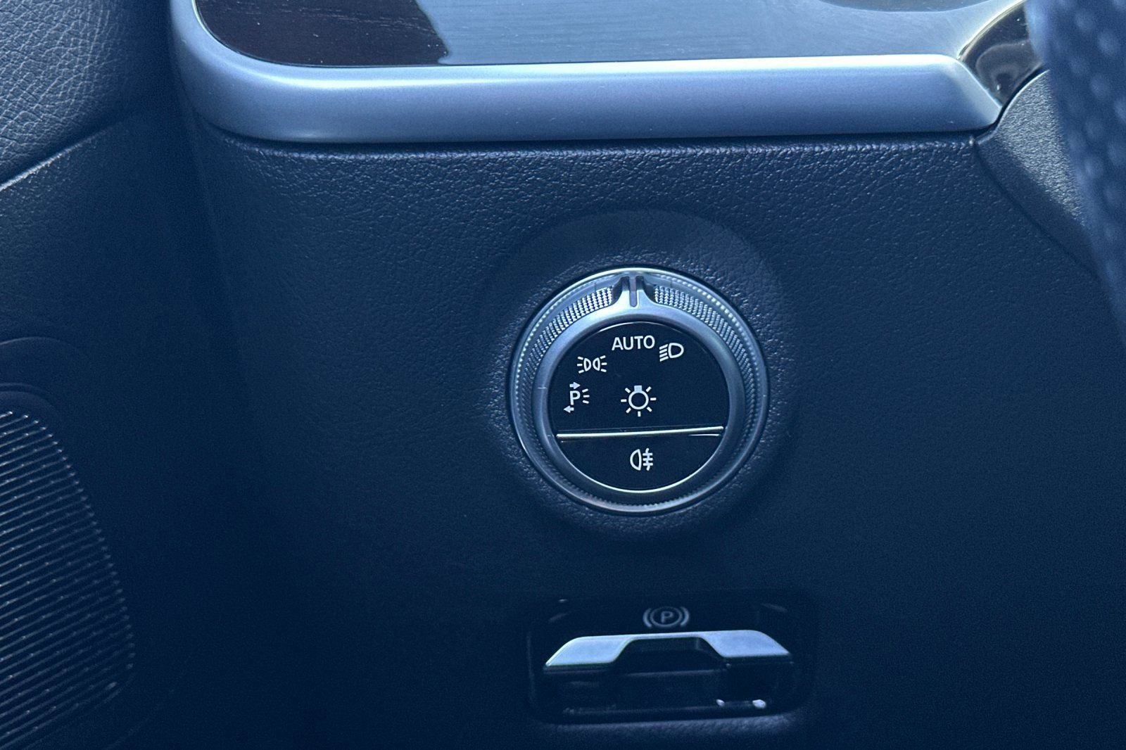 Certified 2022 Mercedes-Benz C 300 Sedan image 33