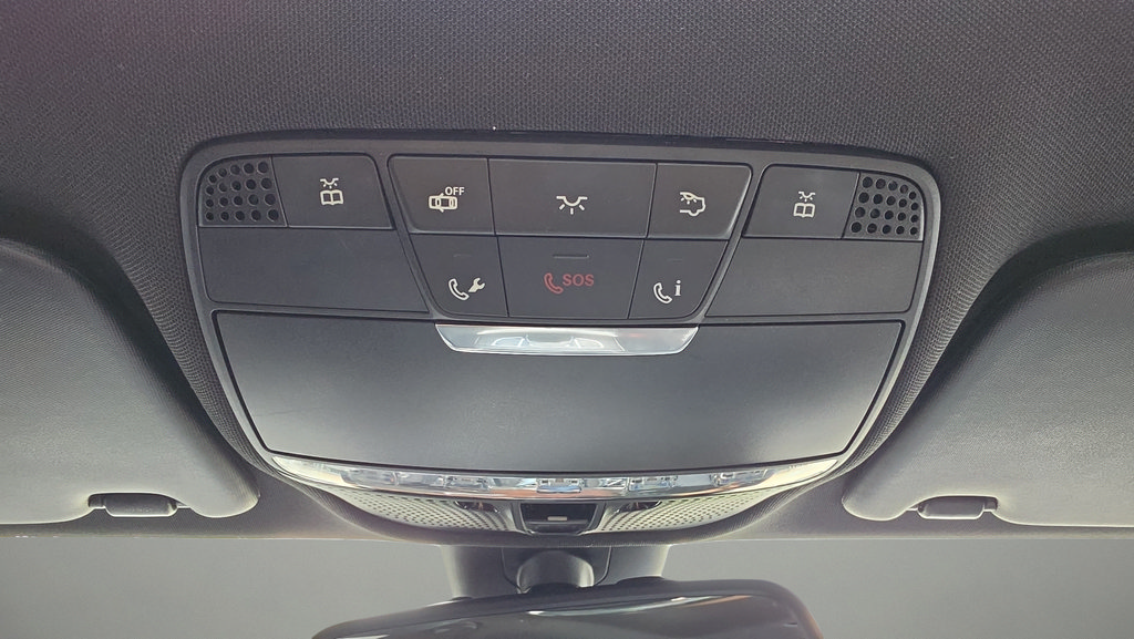 Used 2015 Mercedes-Benz C 300 4MATIC Sedan image 11