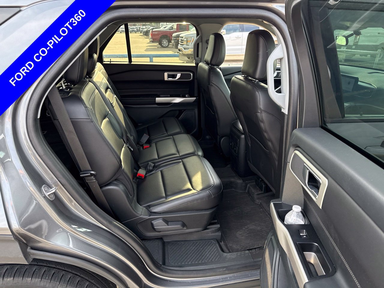 Used 2023 Ford Explorer XLT w/ Equipment Group 202A AWD/4WD image 13