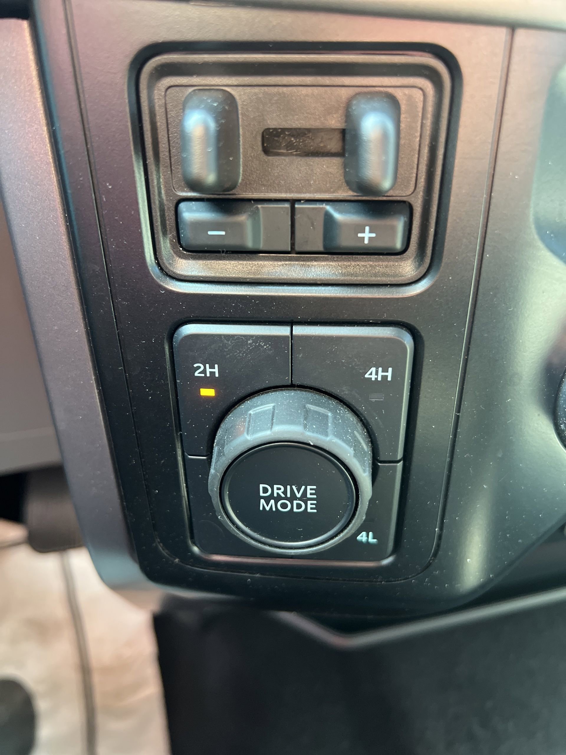 Used 2024 Ford F150 XLT AWD/4WD image 19