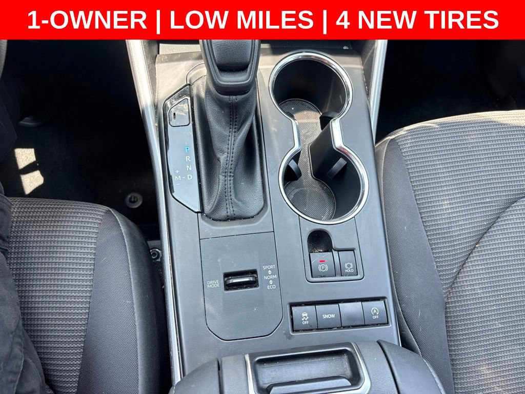 Used 2021 Toyota Highlander L FWD image 31