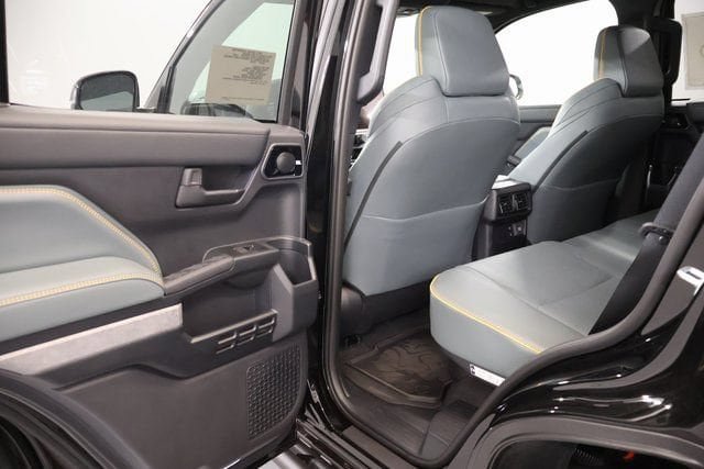 New 2026 Toyota 4Runner Trailhunter AWD/4WD image 31