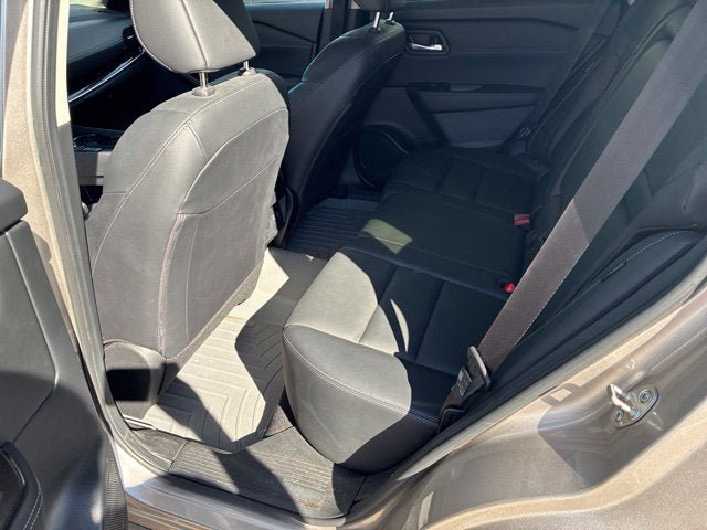 Used 2024 Nissan Rogue SL w/ SL Premium Package AWD/4WD image 12