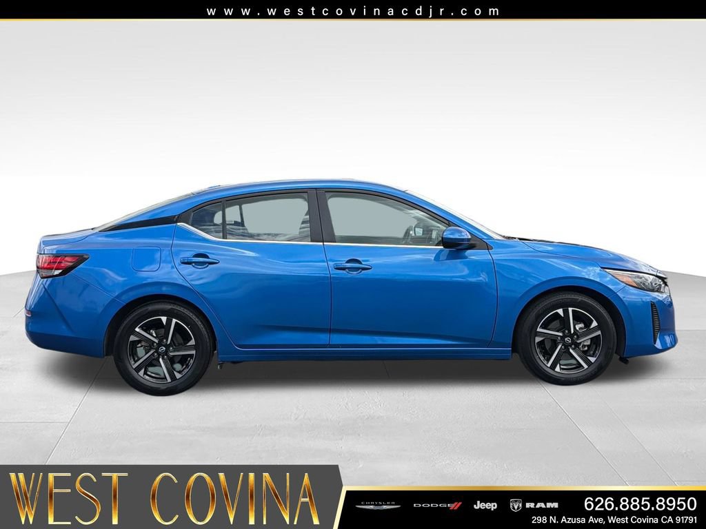 Used 2025 Nissan Sentra SV FWD image 8