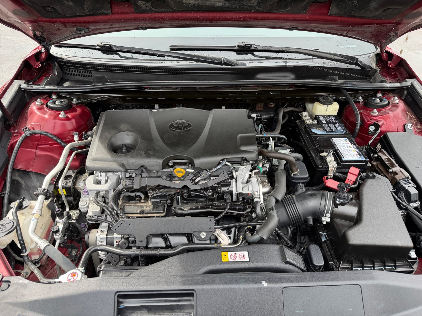 Used 2018 Toyota Camry SE w/ Moonroof Package FWD image 32
