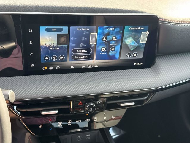 New 2027 Nissan Kicks SR FWD image 27