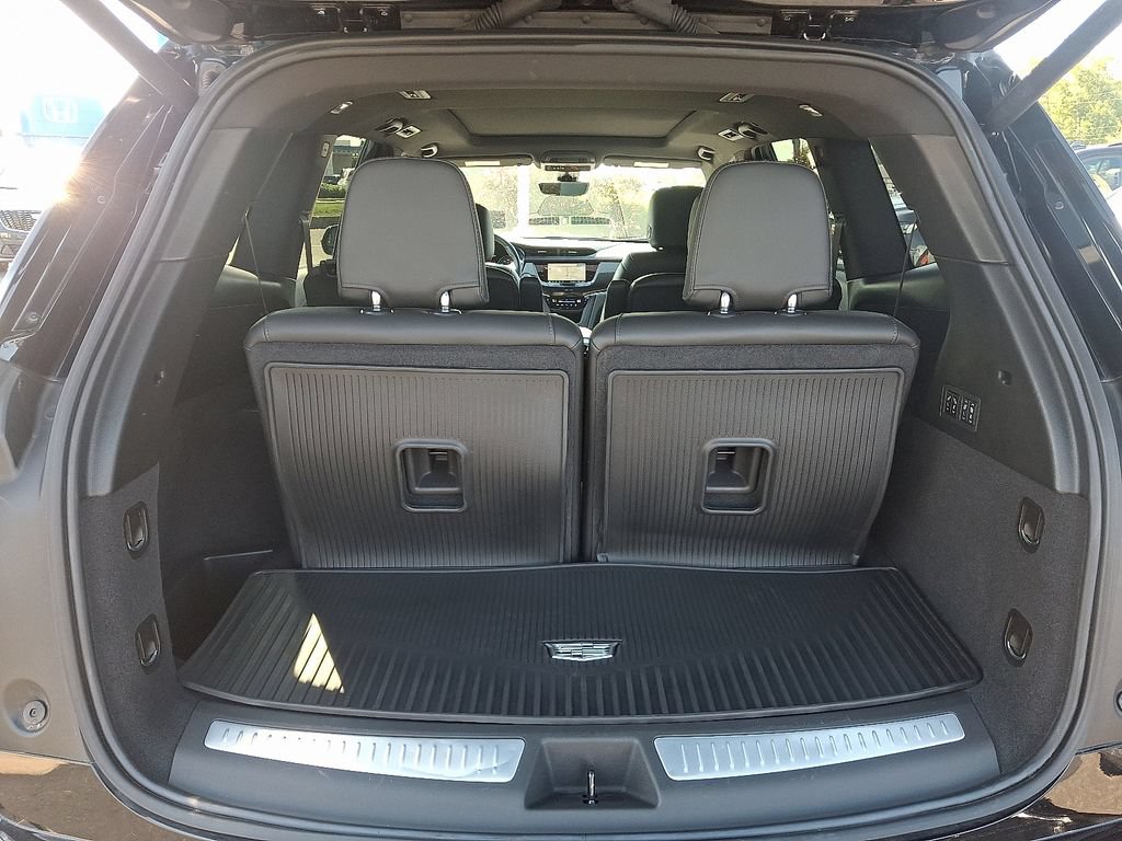 Certified 2024 Cadillac XT6 Sport w/ LPO, ONYX Package AWD/4WD image 33