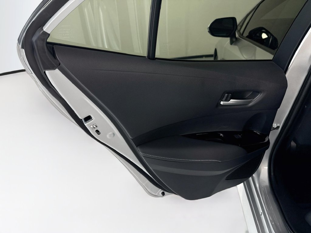 Used 2025 Toyota Corolla SE FWD image 26
