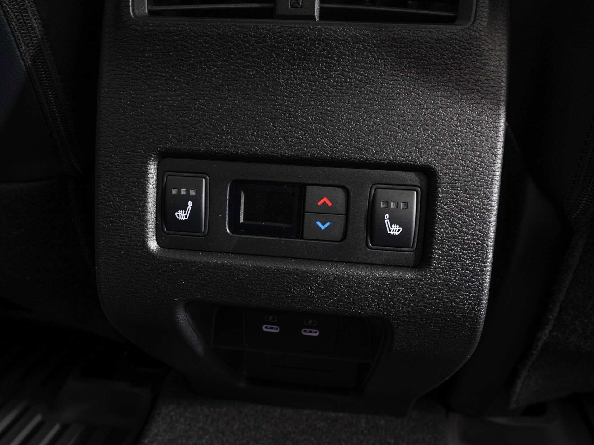 Used 2025 Mitsubishi Outlander SEL image 9