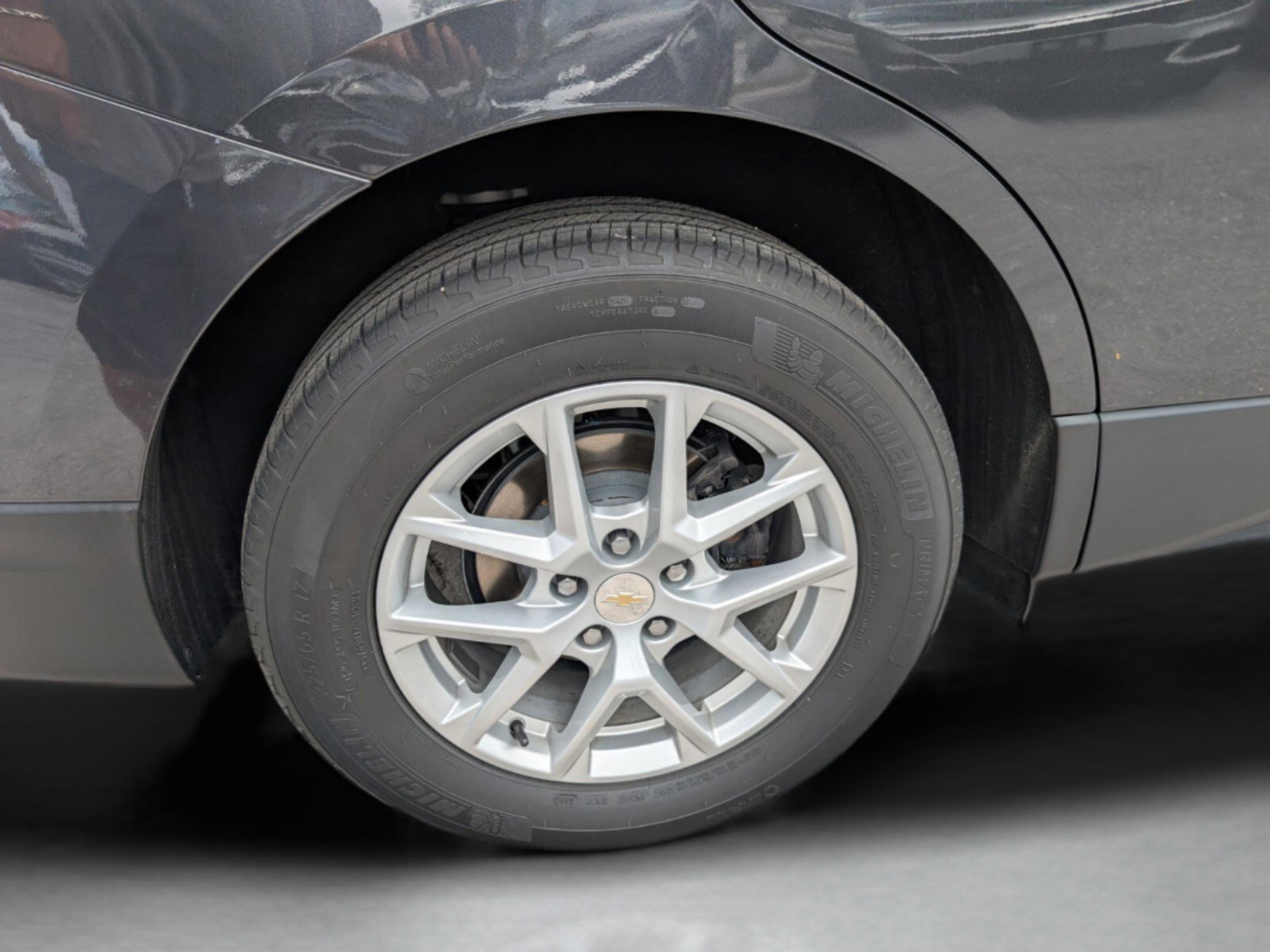 Used 2023 Chevrolet Equinox LT FWD image 37