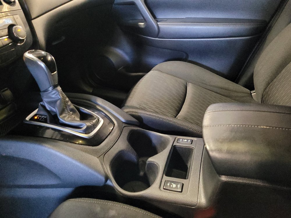 Used 2020 Nissan Rogue SV AWD/4WD image 26