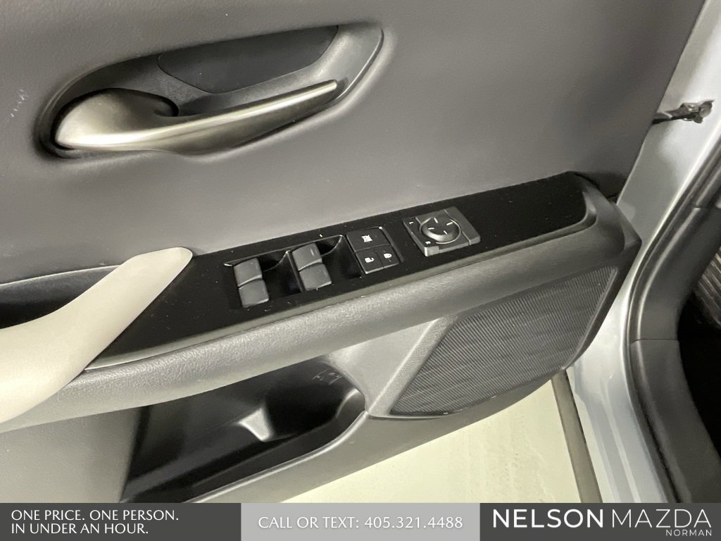 Used 2023 Lexus UX 250h FWD w/ Accessory Package (Z2) image 17
