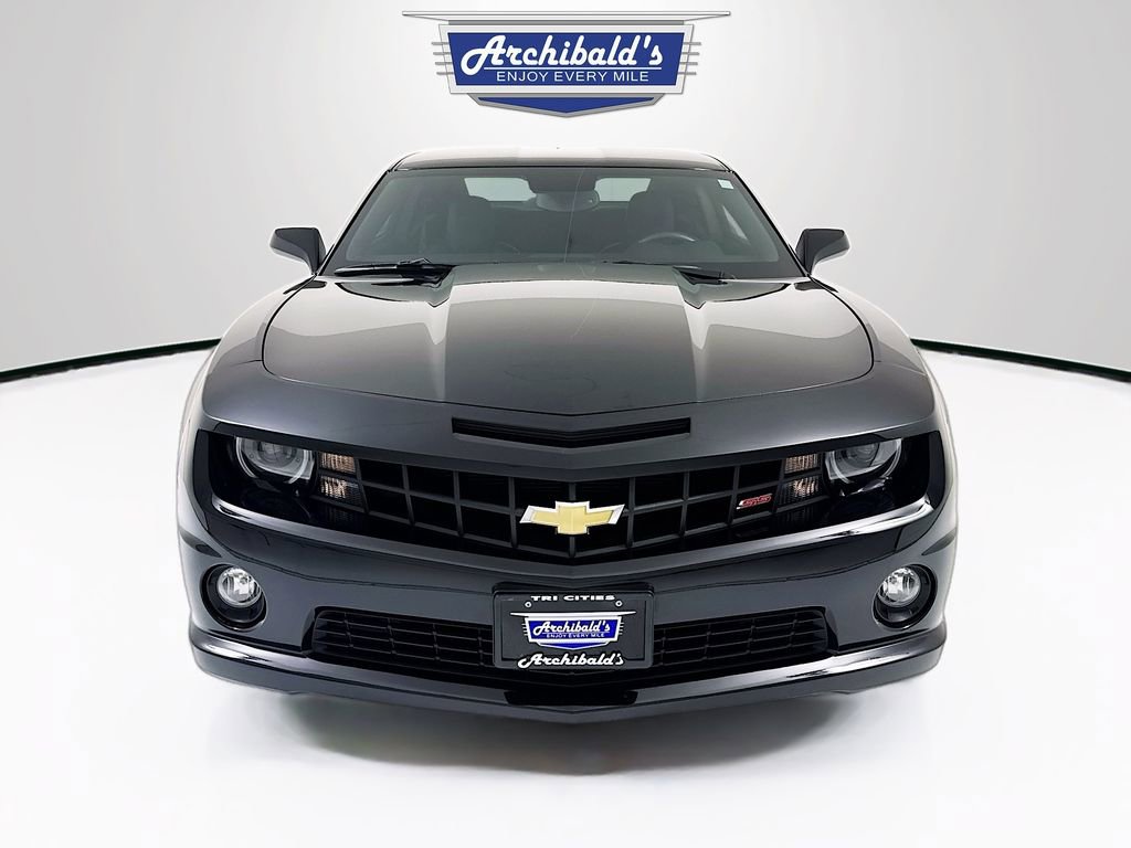 Used 2010 Chevrolet Camaro SS w/ RS Package RWD image 2
