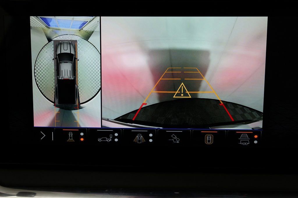 Used 2025 GMC Sierra 3500 Denali Ultimate AWD/4WD image 25