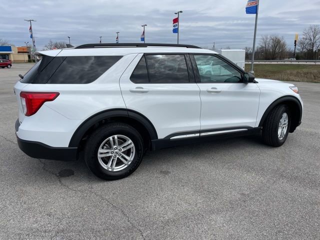 Used 2023 Ford Explorer XLT image 12