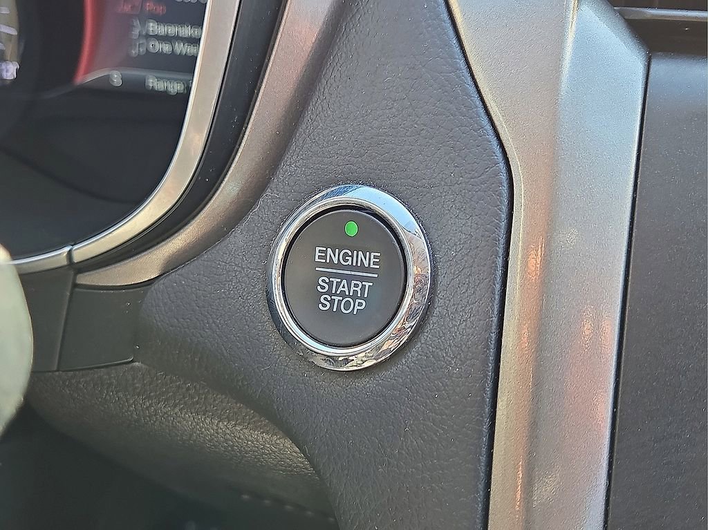 Used 2018 Ford Fusion SE image 30