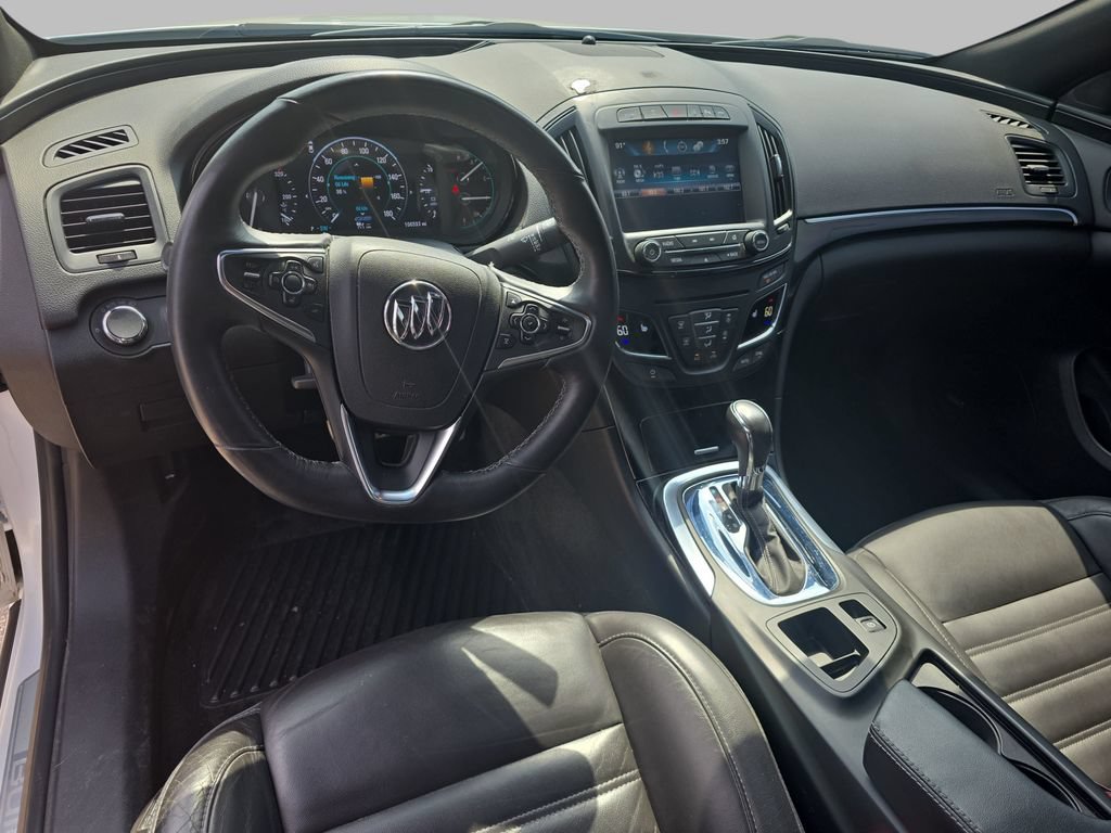 Certified 2017 Buick Regal GS w/ Driver Confidence Package #2 FWD image 17