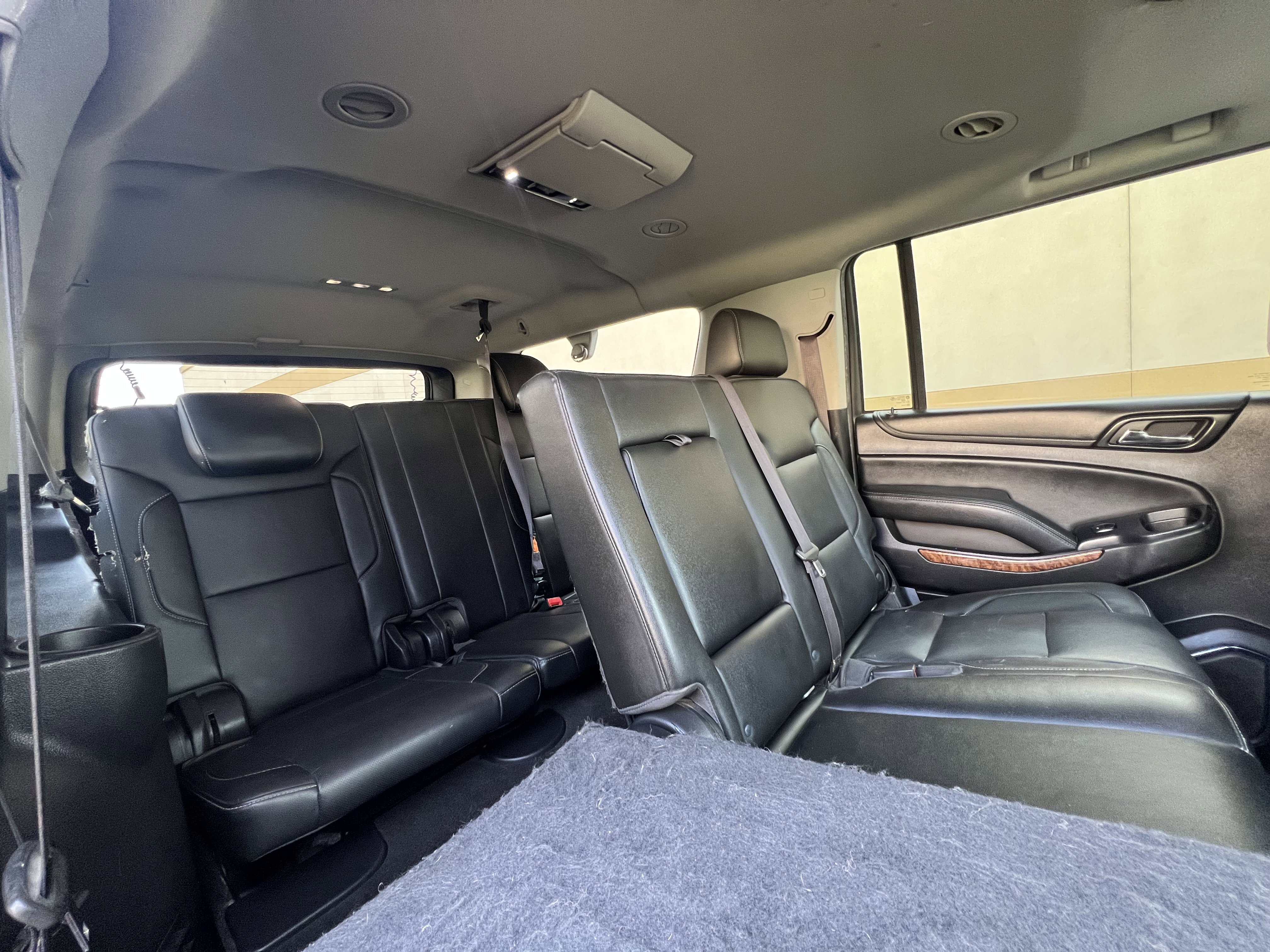 Used 2017 Chevrolet Suburban Premier image 28