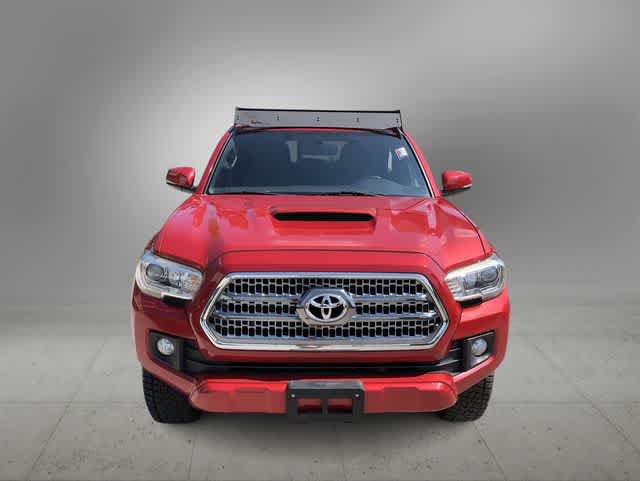 Used 2016 Toyota Tacoma TRD Sport w/ Exterior Package AWD/4WD image 9