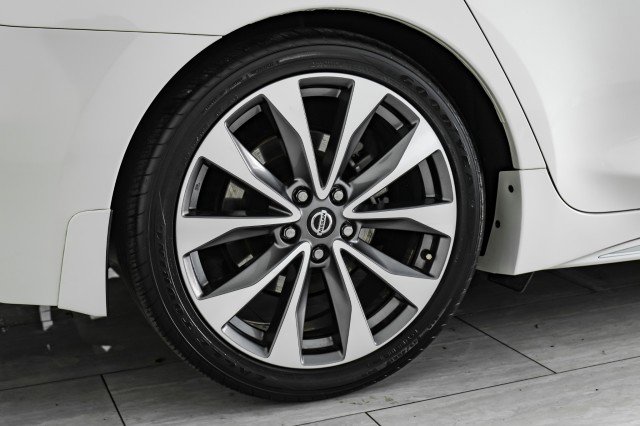 Used 2020 Nissan Maxima Platinum w/ Sport Mat Group image 51