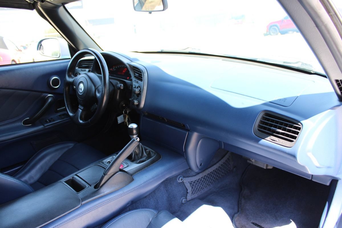 Used 2003 Honda S2000 image 16