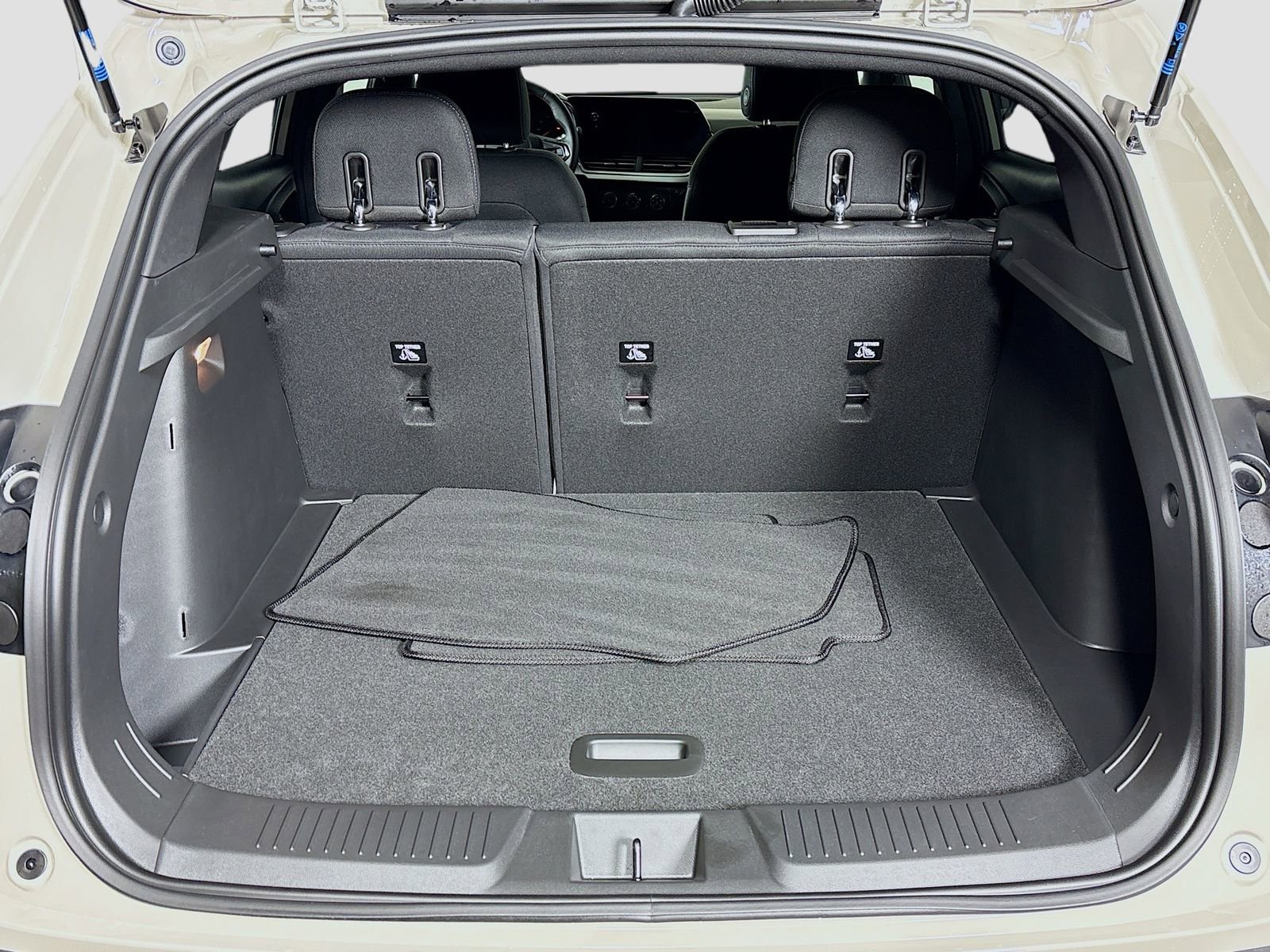 New 2026 Chevrolet Trax RS w/ Driver Confidence Package image 27