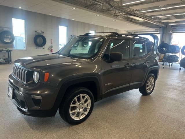 Used 2020 Jeep Renegade Sport w/ Sport Appearance Group AWD/4WD image 29
