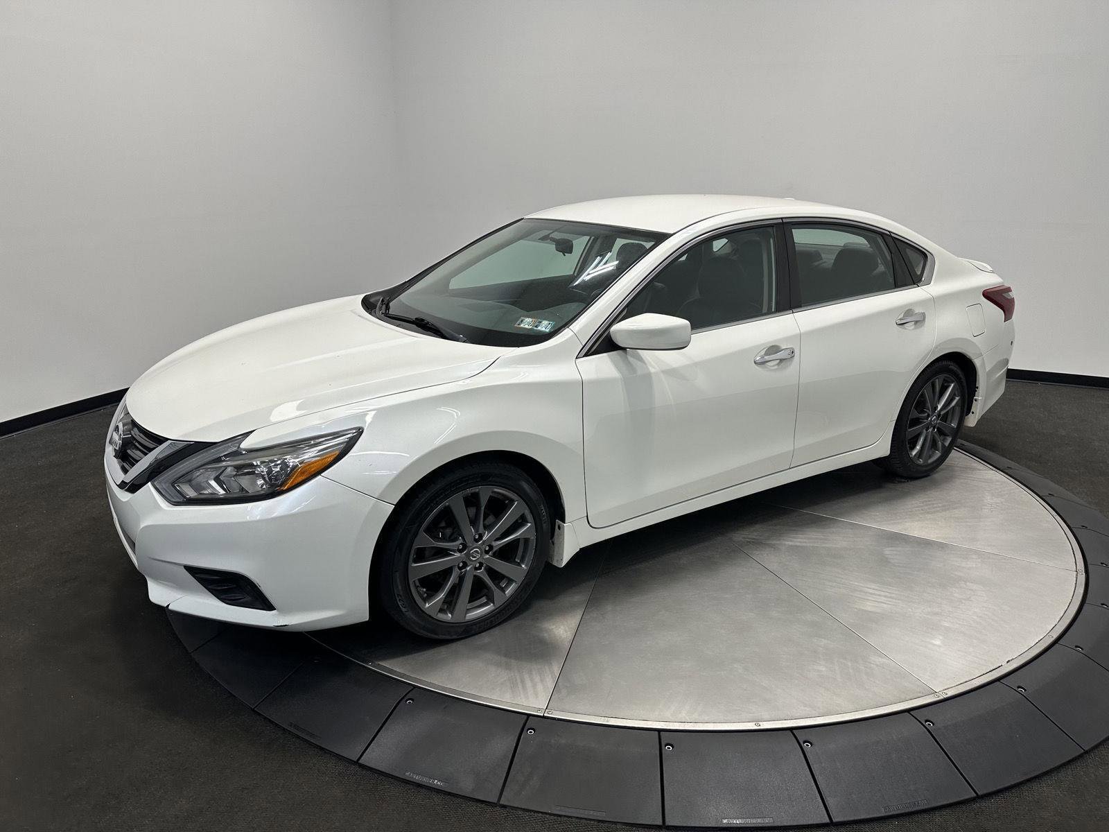 Used 2018 Nissan Altima 2.5 SR w/ SR Special Edition FWD image 4