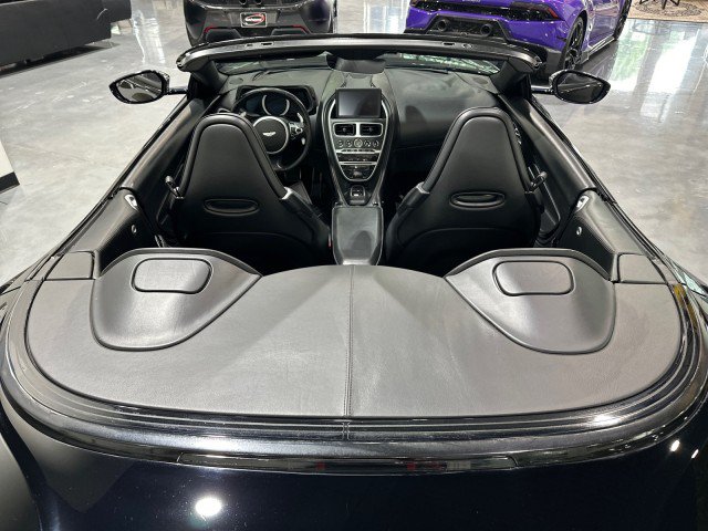 Used 2019 Aston Martin DB11 Volante RWD image 13