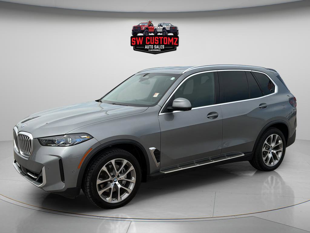 Used 2024 BMW X5 xDrive40i AWD/4WD image 3