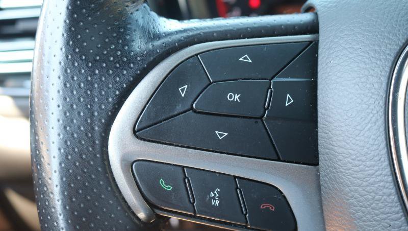 Used 2022 Dodge Durango SXT w/ Blacktop Package AWD/4WD image 7
